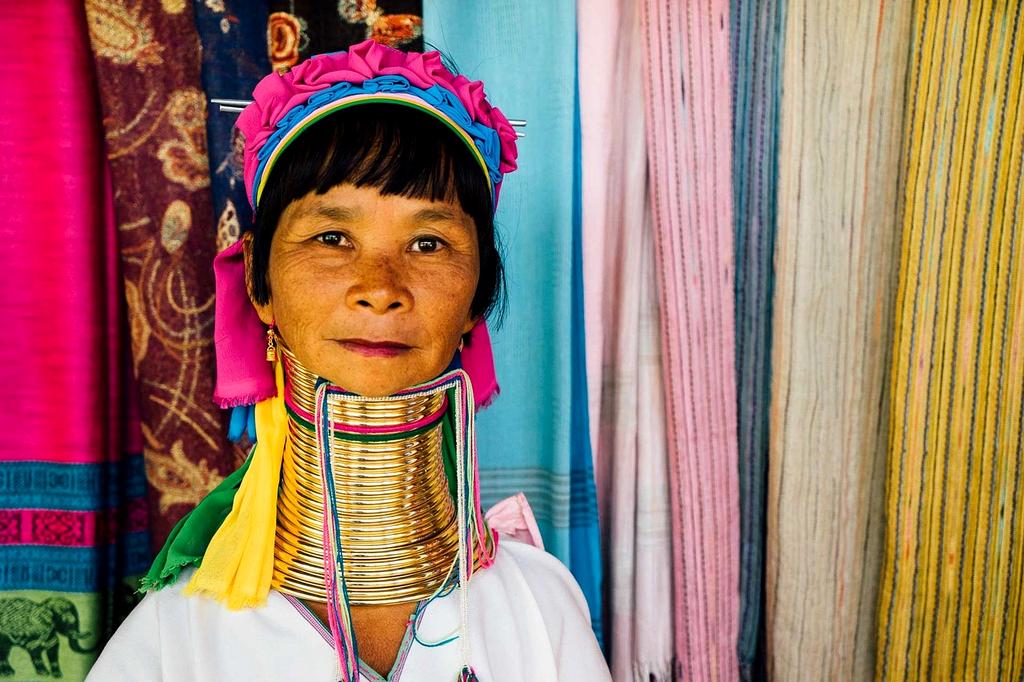 Warsztat rękodzieła artystycznego z narzędziami i materiałami